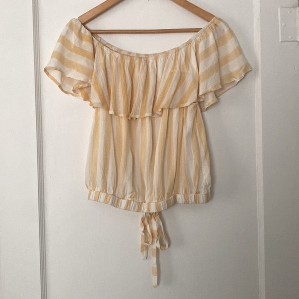 Hem & Thread blouse - Picture 5 of 5